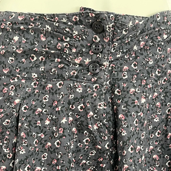 UNITED COLORS OF BENETTON flirty volume mini skirt - Picture 3 of 5